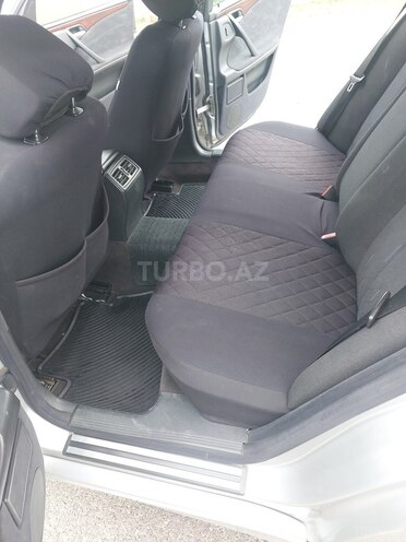 Mercedes E 220 d 1999, 590,000 km - 2.2 л - Qusar