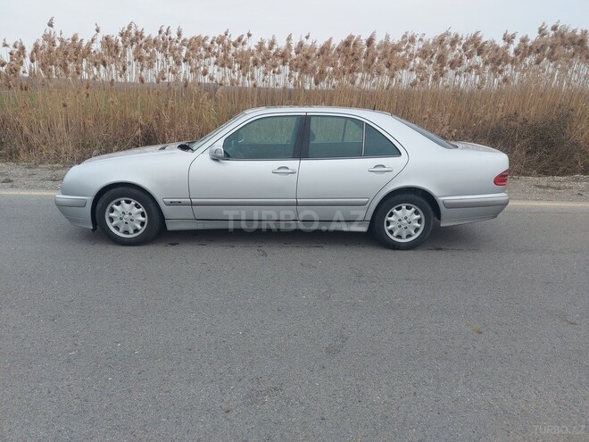 Mercedes E 220 d 1999, 590,000 km - 2.2 л - Qusar