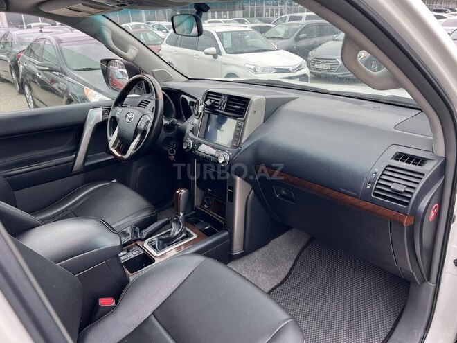 Toyota Land Cruiser Prado 2011, 228,000 km - 2.7 l - Bakı