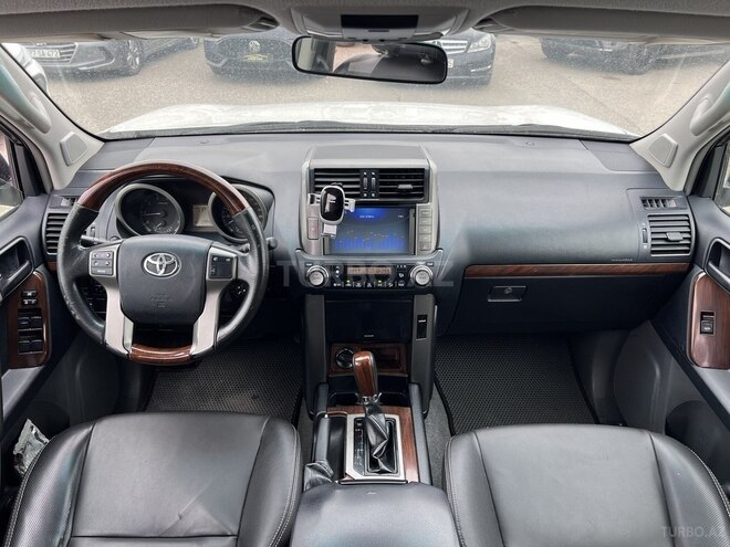 Toyota Land Cruiser Prado 2011, 228,000 km - 2.7 l - Bakı