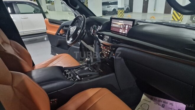 Lexus LX 570 2017, 107,000 km - 5.7 l - Bakı