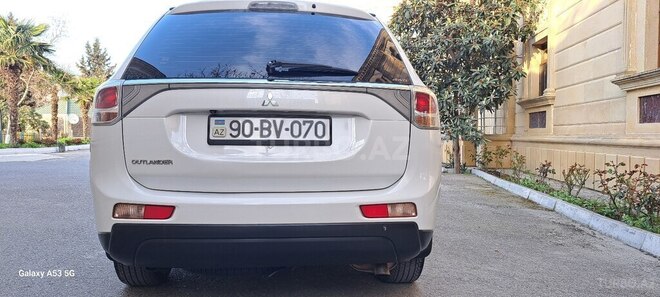 Mitsubishi Outlander 2013, 134,600 km - 3.0 l - Şabran