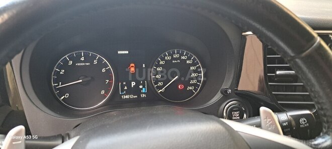 Mitsubishi Outlander 2013, 134,600 km - 3.0 l - Şabran