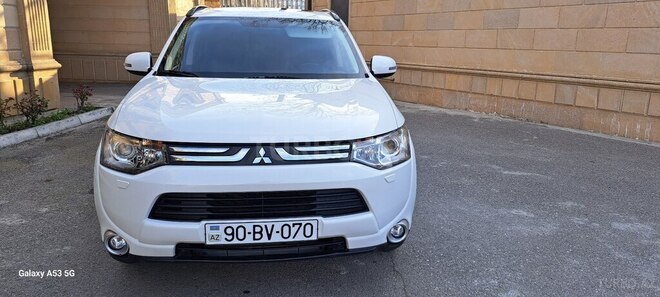 Mitsubishi Outlander 2013, 134,600 km - 3.0 l - Şabran