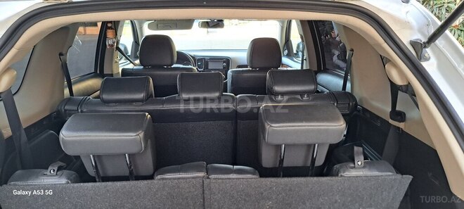 Mitsubishi Outlander 2013, 134,600 km - 3.0 l - Şabran