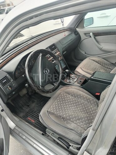 Mercedes C 200 1998, 228,900 km - 2.0 l - Bakı