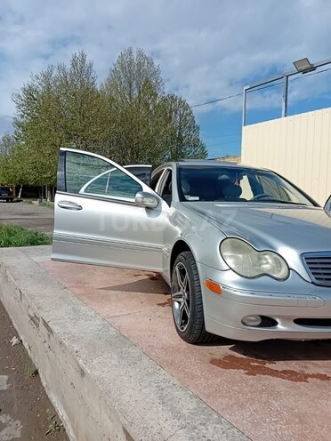 Mercedes C 240 2002, 165,000 km - 2.4 l - Gəncə