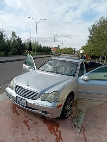 Mercedes C 240 2002, 165,000 km - 2.4 l - Gəncə