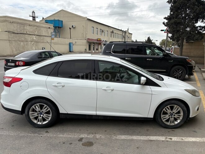 Ford Focus 2014, 380,000 km - 1.6 л - Bakı