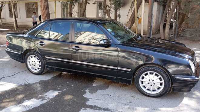 Mercedes E 270 2001, 470,000 km - 2.7 л - Bakı