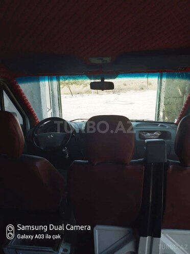 Mercedes Sprinter 413 2001, 400,000 km - 2.7 l - Bakı