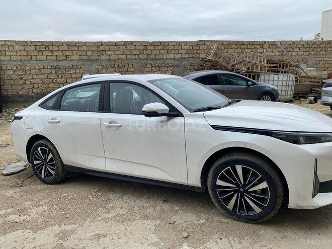 Changan Qiyuan A05 2025, 0 km - 1.5 л - Bakı