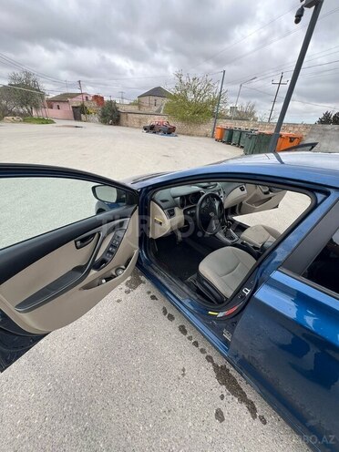 Hyundai Elantra 2015, 138,000 km - 1.8 л - Bakı
