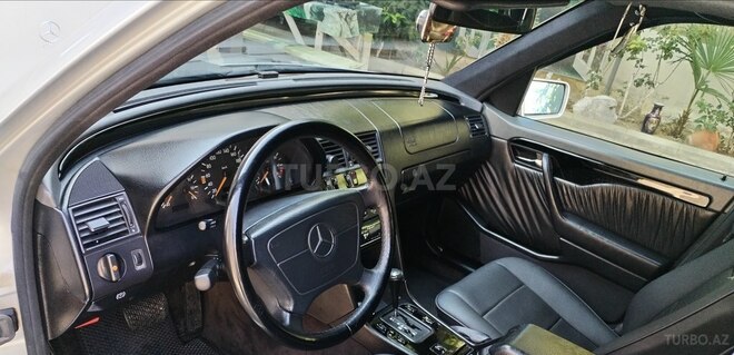 Mercedes C 180 1993, 260,000 km - 1.8 л - Bakı
