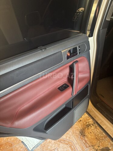 Volkswagen Touareg 2004, 335,000 km - 3.2 l - Gəncə