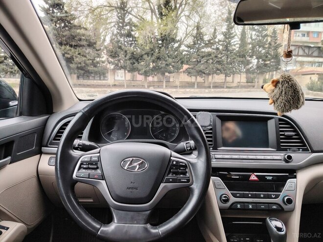 Hyundai Elantra 2016, 171,000 km - 1.4 л - Bakı