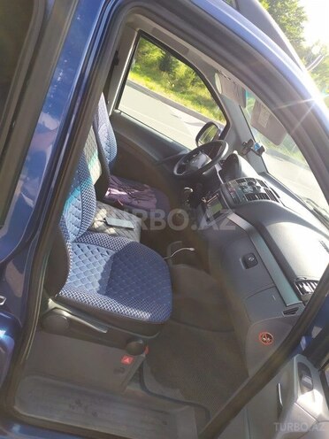 Mercedes Vito 115 2009, 385,000 km - 2.2 l - Qusar