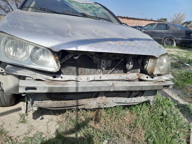 Nissan Sunny 2005, 300,000 km - 1.3 l - Bakı