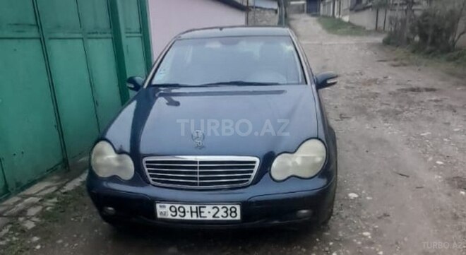Mercedes C 180 2001, 100,000 km - 2.0 л - Qusar
