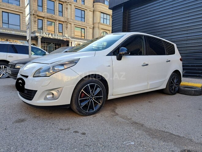 Renault Grand Scenic 2011, 298,000 km - 1.5 l - Bakı