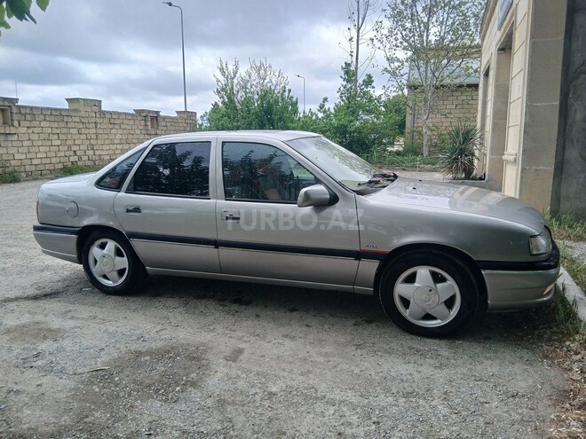Opel Vectra 1994, 350,000 km - 2.0 l - Bakı
