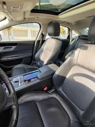 Jaguar XF 2016, 74,000 km - 2.0 l - Bakı
