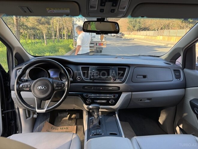 Kia Carnival 2016, 232,000 km - 2.2 l - Bakı