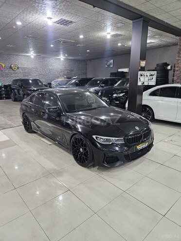 BMW 330-2