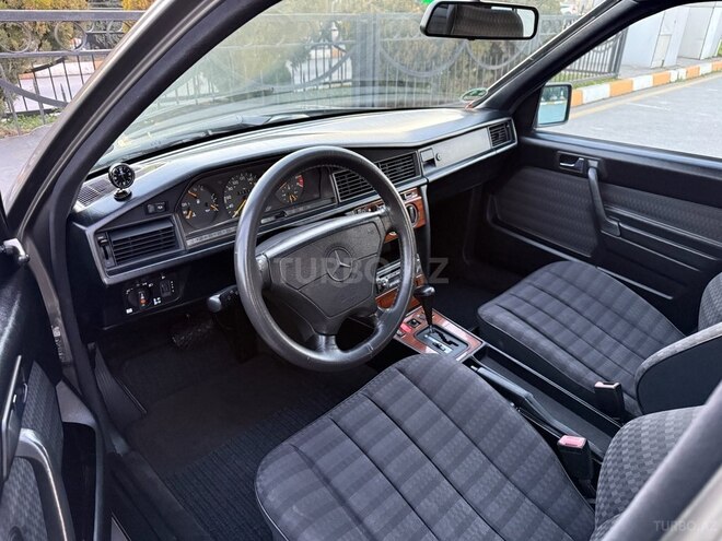 Mercedes 190 1993, 133,000 km - 2.0 l - Bakı