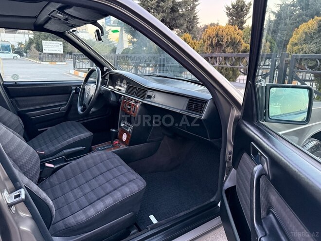 Mercedes 190 1993, 133,000 km - 2.0 l - Bakı