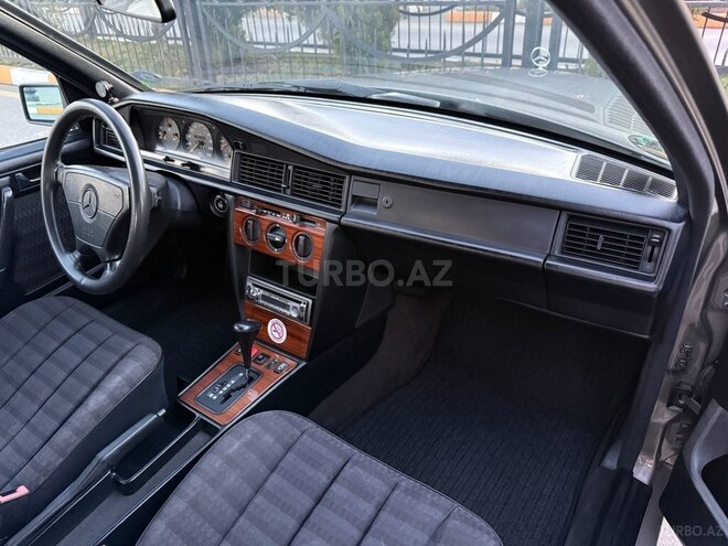 Mercedes 190 1993, 133,000 km - 2.0 l - Bakı