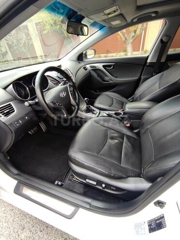 Hyundai Elantra 2014, 197,213 km - 1.8 l - Bakı