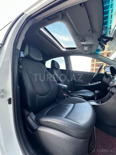 Hyundai Accent 2014, 230,000 km - 1.6 л - Bakı