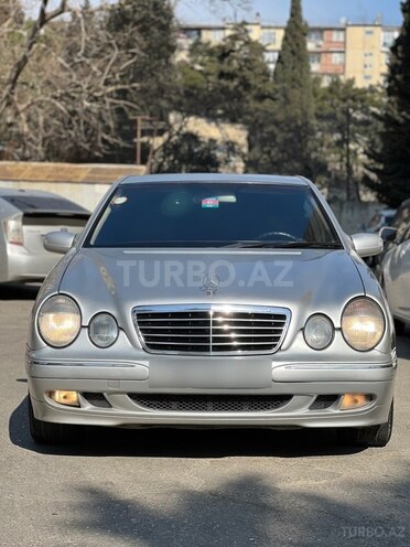 Mercedes E 270 2001, 331,700 km - 2.7 l - Bakı