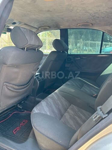 Mercedes E 270 2001, 331,700 km - 2.7 l - Bakı
