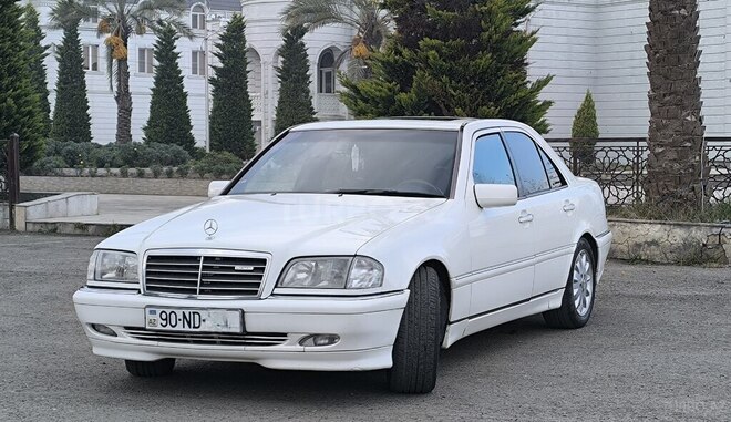 Mercedes C 200 1998, 300,000 km - 2.0 л - Astara