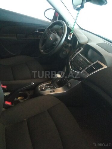 Chevrolet Cruze 2015, 95,000 km - 1.4 l - Göygöl