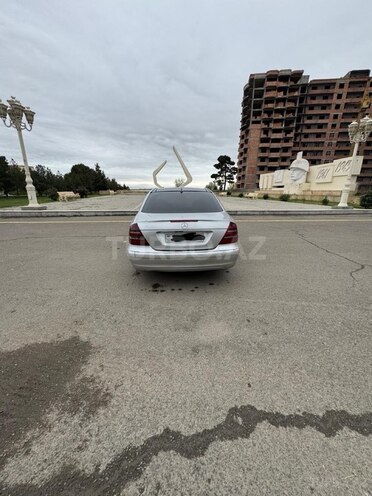 Mercedes E 220 d 2004, 370,000 km - 2.2 l - Gəncə