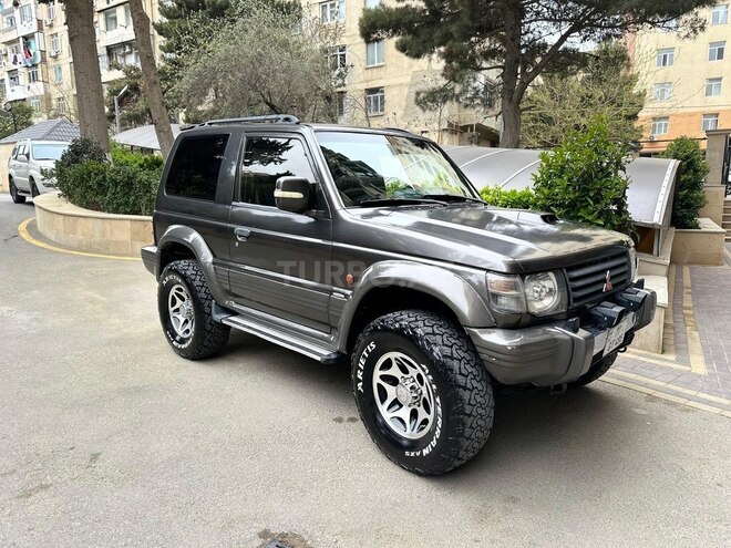 Mitsubishi Pajero 1994, 455,000 km - 2.8 l - Bakı