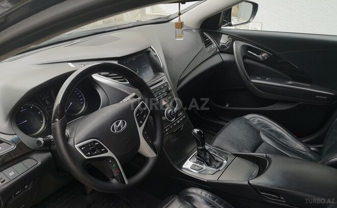 Hyundai Grandeur 2015, 100,100 km - 2.2 л - Bakı
