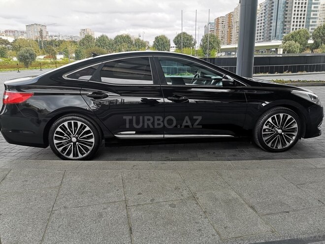 Hyundai Grandeur 2015, 100,100 km - 2.2 л - Bakı
