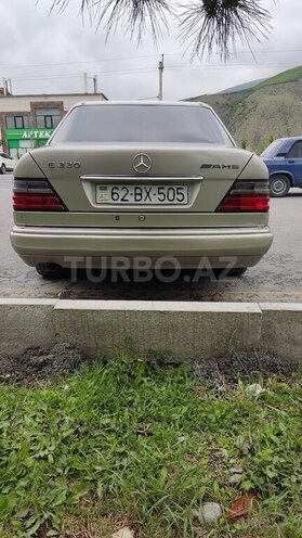 Mercedes E 220 1994, 339,204 km - 2.2 l - Balakən