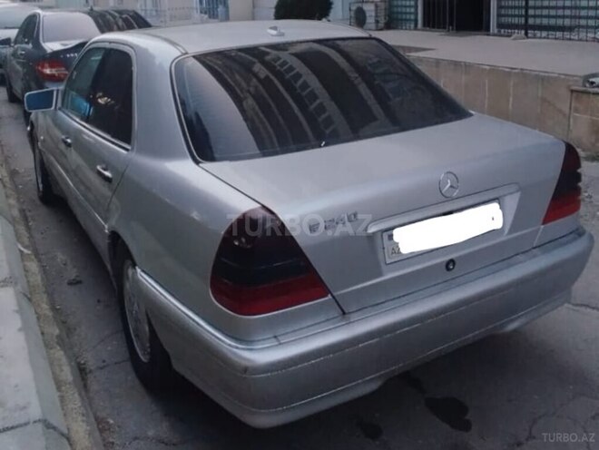 Mercedes C 240 1999, 452,000 km - 2.4 l - Bakı