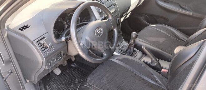 Toyota Corolla 2007, 232,000 km - 1.4 l - Bakı