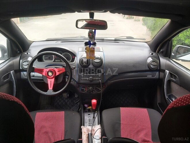 Chevrolet Aveo-7