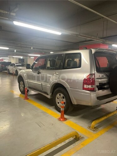 Mitsubishi Pajero 2004, 286,000 km - 3.0 l - Bakı