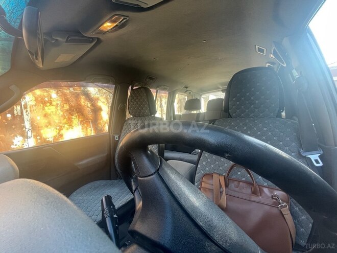 Mitsubishi Pajero 2004, 286,000 km - 3.0 l - Bakı