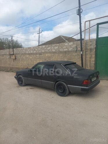 Mercedes E 300 d 1991, 292,555 km - 3.0 л - Bakı