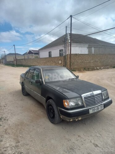 Mercedes E 300 d 1991, 292,555 km - 3.0 л - Bakı