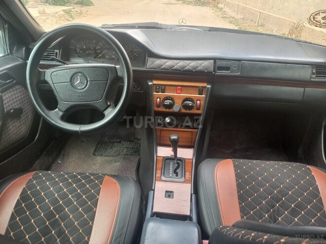 Mercedes E 300 d 1991, 292,555 km - 3.0 л - Bakı